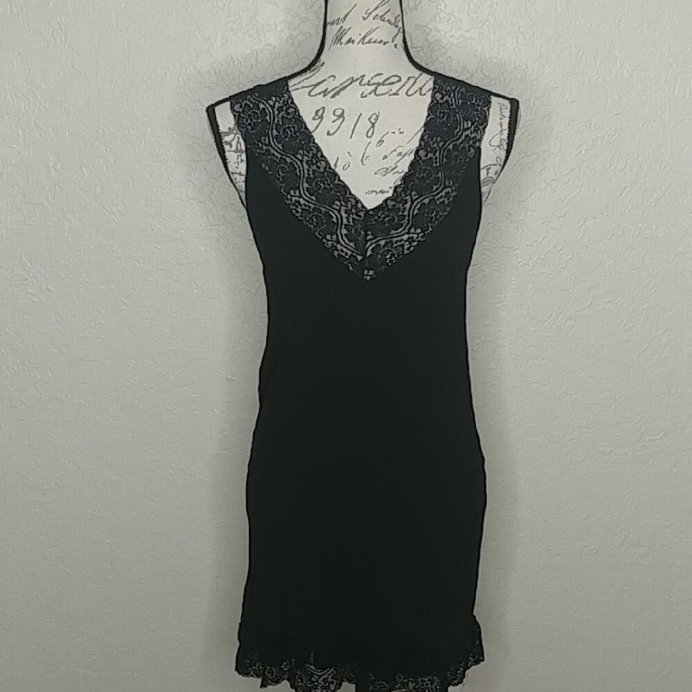 Black Swan Sleeveless Lace Trim Dress Black‎ Size S